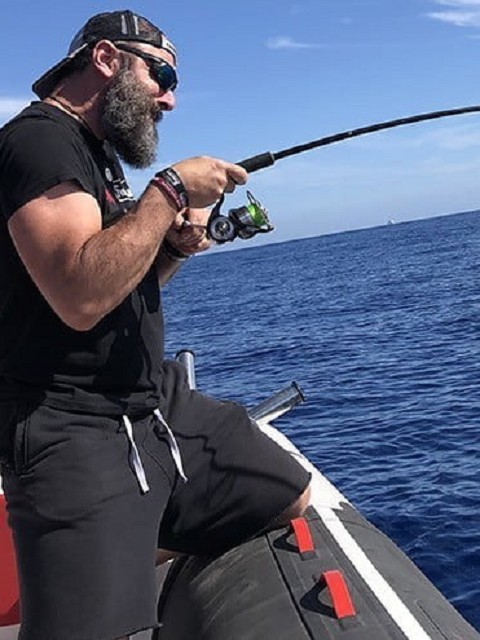 TECNICHE DI <span>PESCA</span> Noleggio Gommoni Napoli | Noleggio Barche per Pesca in Mare | Pesca in Mare dalla Barca con Galleggiante